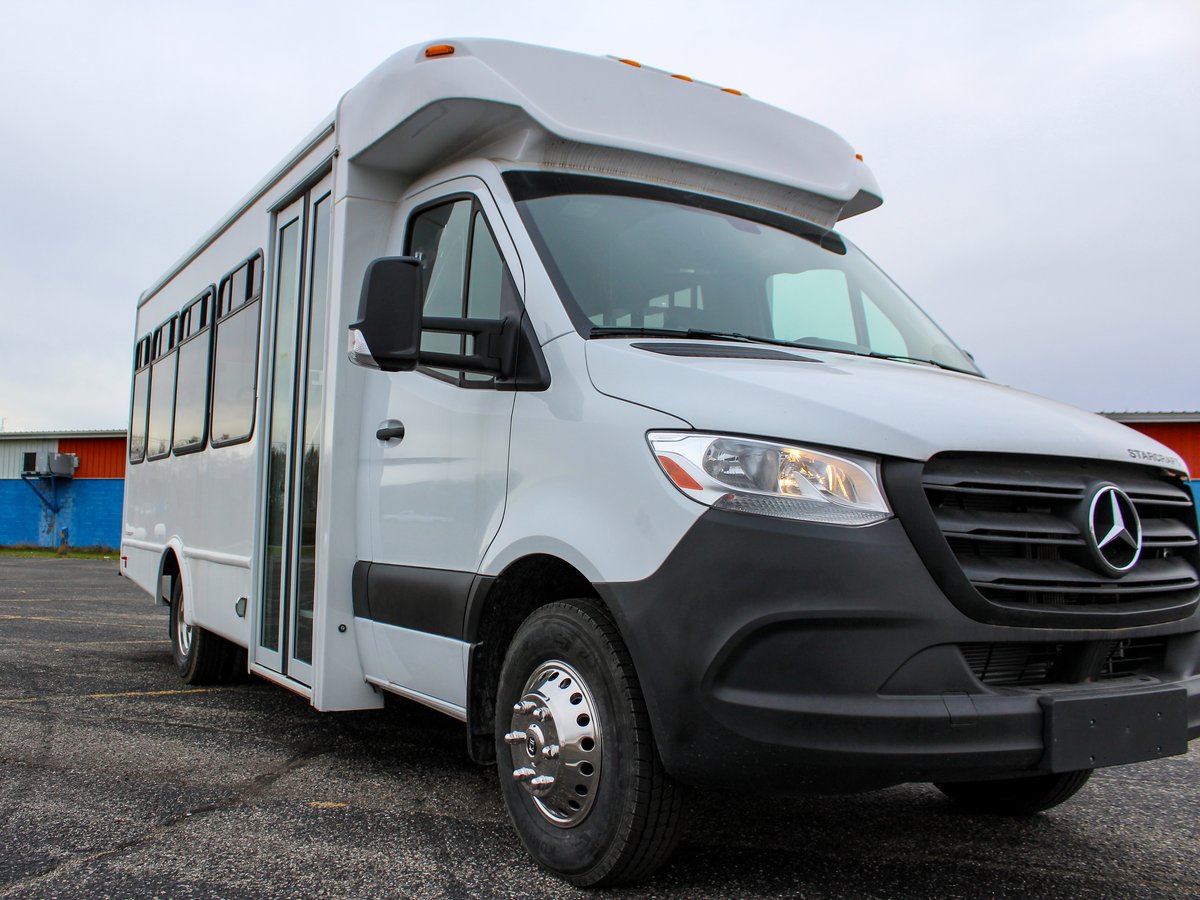 Mercedes-Benz Shuttle Bus | Model 1 Commercial Vehicles